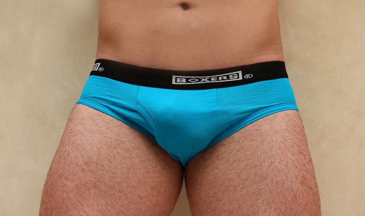 Zip fly with smooth briefs with Elastic Jackard Bies